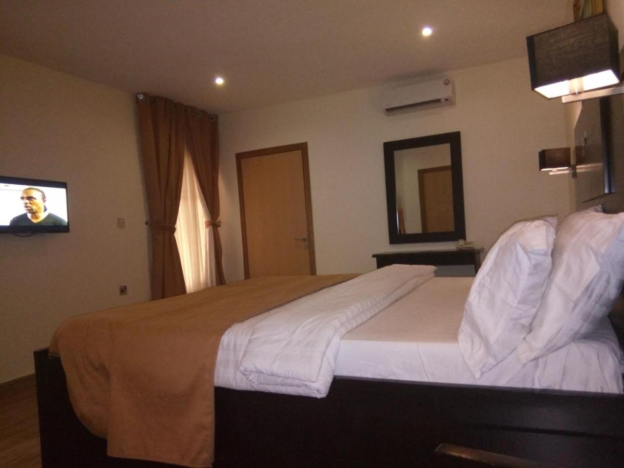 Eden Crest Hotel & Resort Enugu Exterior photo