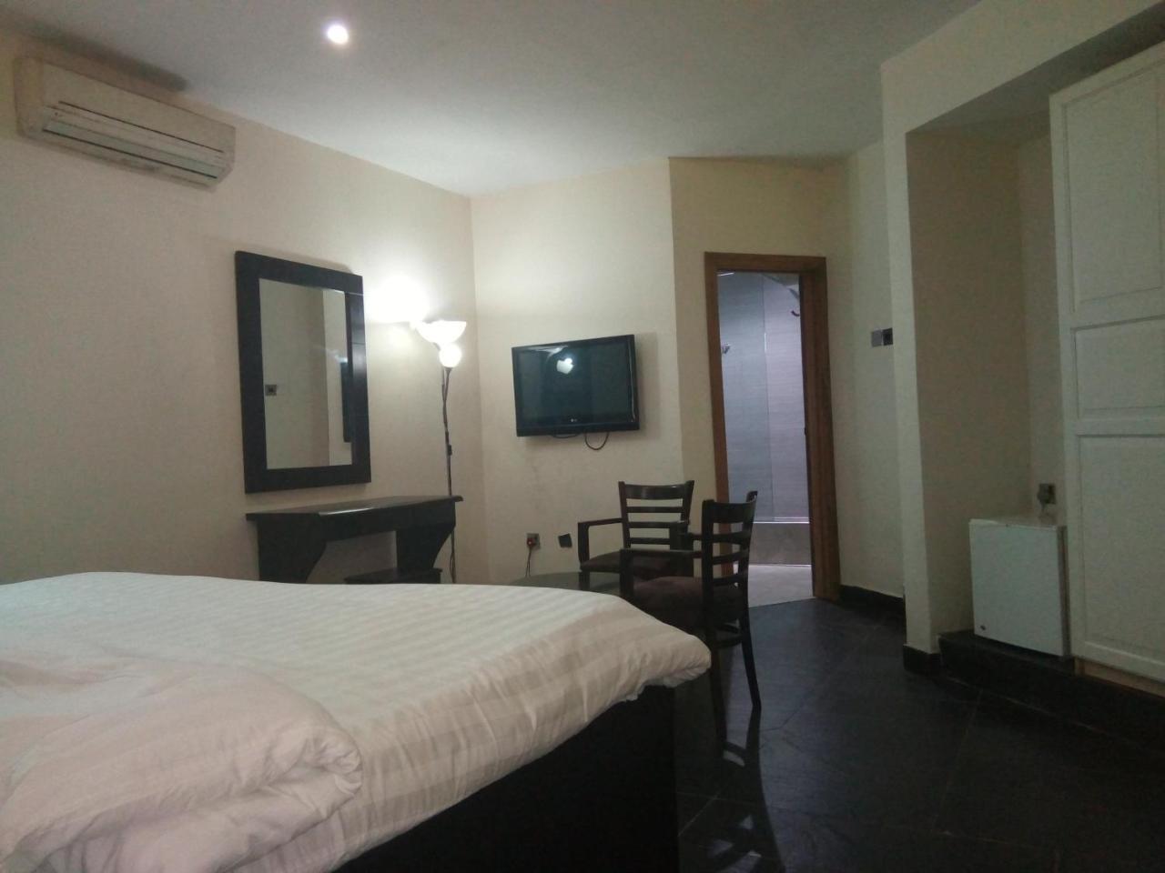 Eden Crest Hotel & Resort Enugu Exterior photo