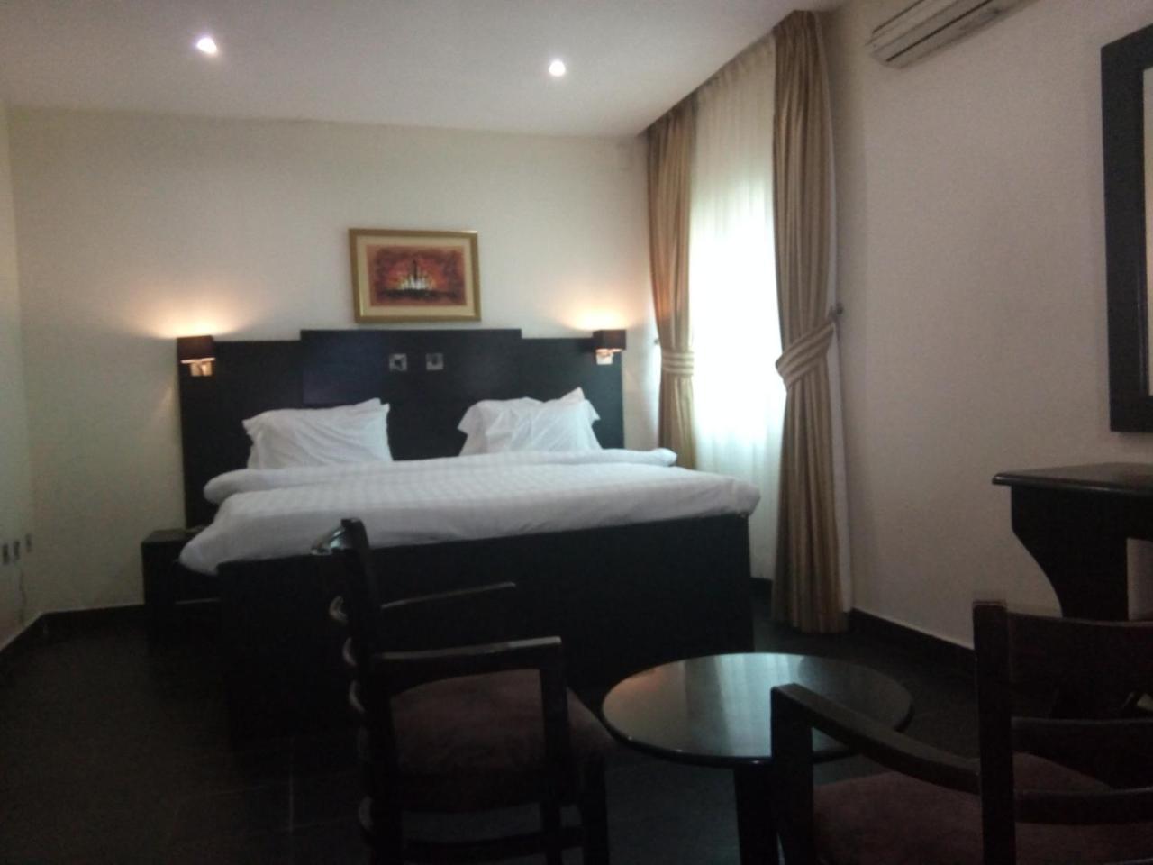 Eden Crest Hotel & Resort Enugu Exterior photo